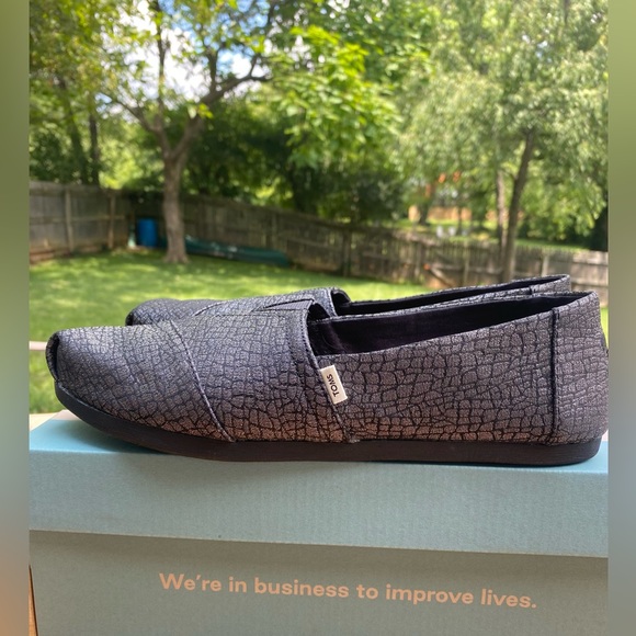 TOMS Shoes|Color Black Crocodile|Size 9.5. Pre-owned. - Picture 5 of 14